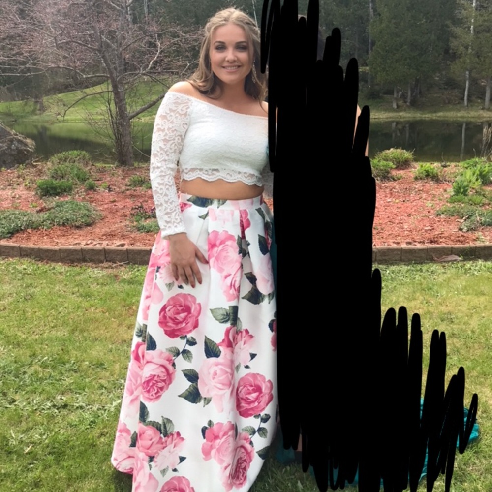 PROM DRESS